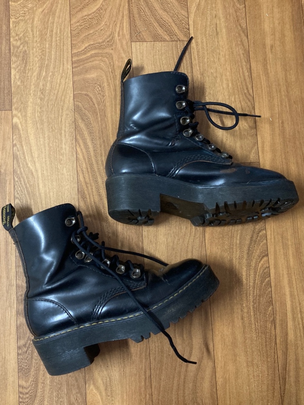 Dr. Martens Leona Platform Leather Boot Black Womens US 6 UK 4 Chunky Lace Up